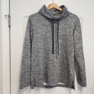 Columbia Womens Size M Medium  Long-Sleeved Turtleneck Sweatshirt Sweater Grey